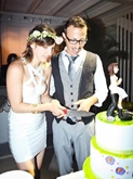 תמונה של עוגת חתונה תרגול אקרויוגה